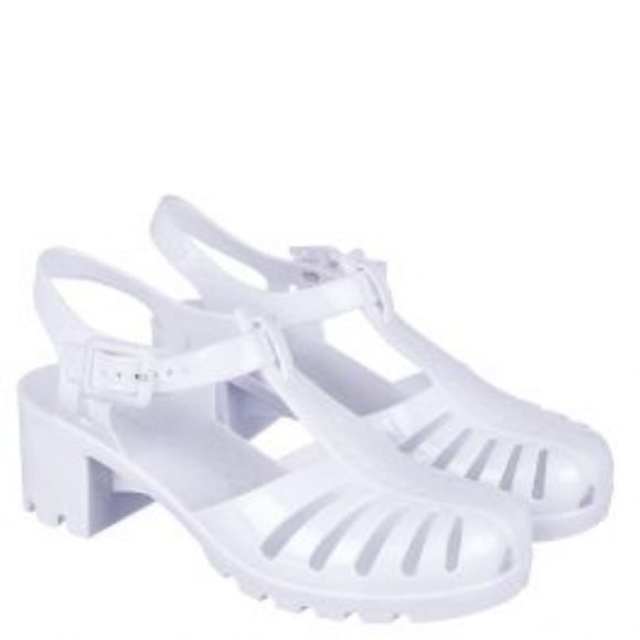 BAMBOO Shoes - NIB BAMBOO WOMEN'S LOW HEEL JELLY SANDAL